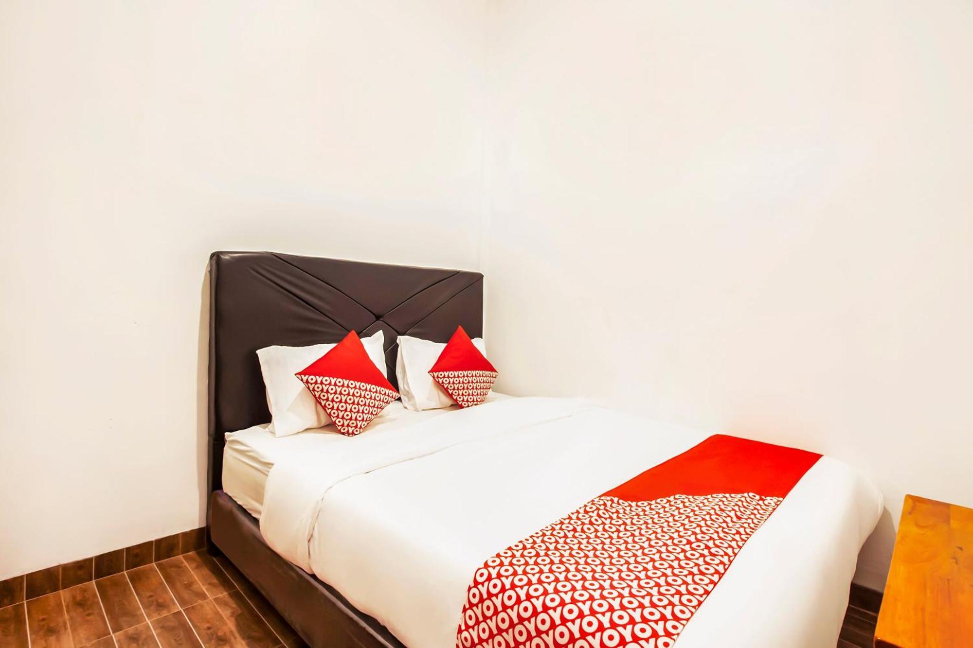 Oyo 2720 Sutomo Inn ميدان المظهر الخارجي الصورة