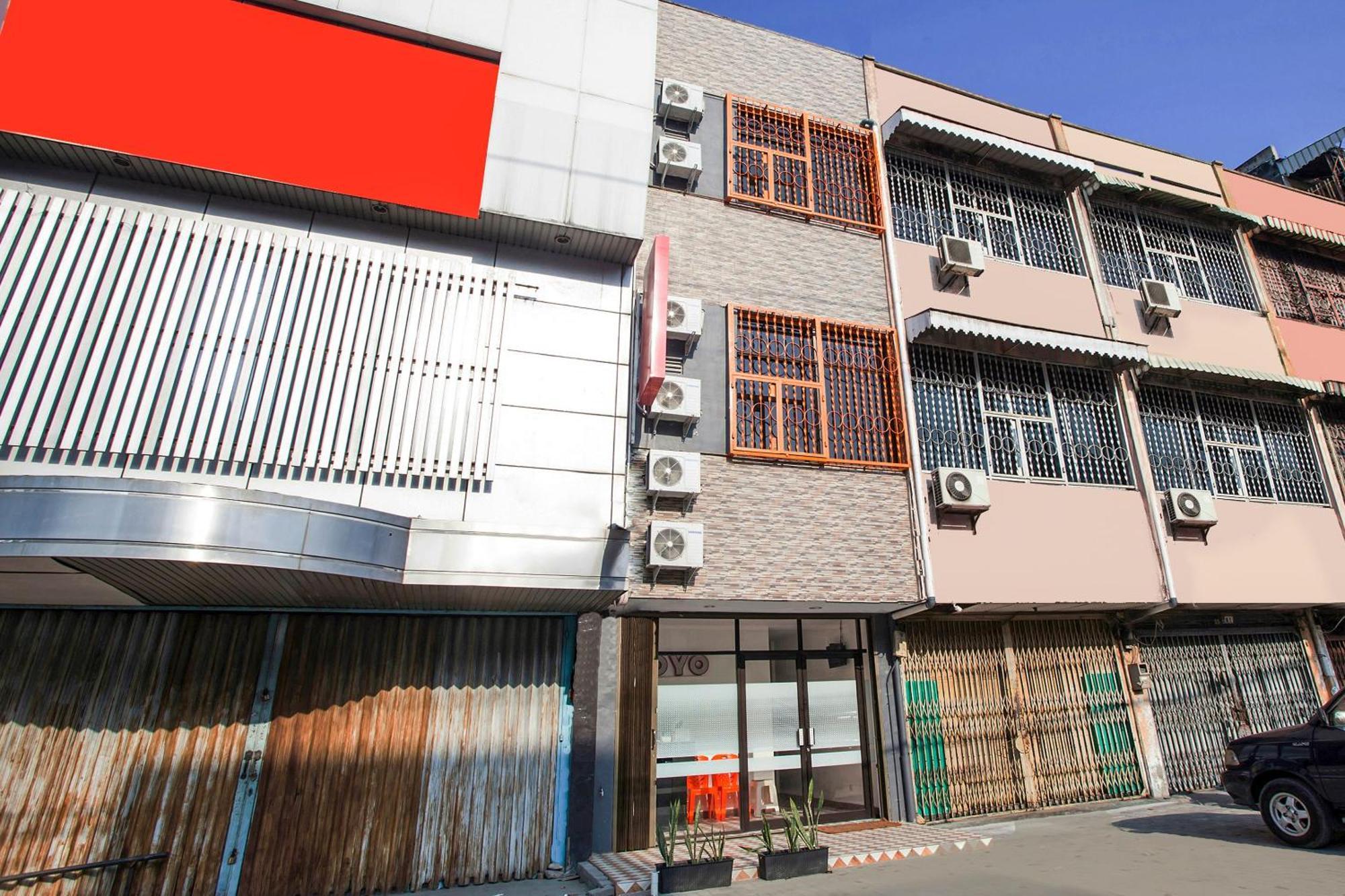Oyo 2720 Sutomo Inn ميدان المظهر الخارجي الصورة