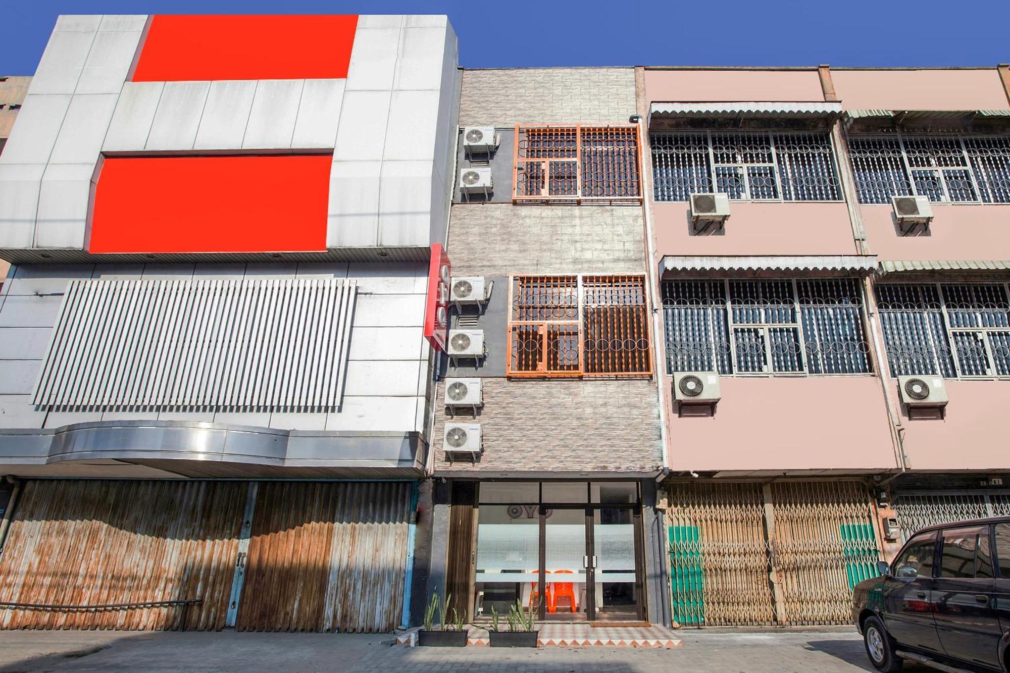 Oyo 2720 Sutomo Inn ميدان المظهر الخارجي الصورة